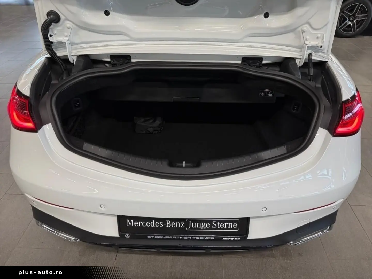 MERCEDES-BENZ CLE 450 4M Cabrio AMG DIGITAL NIGHT DISTR 360