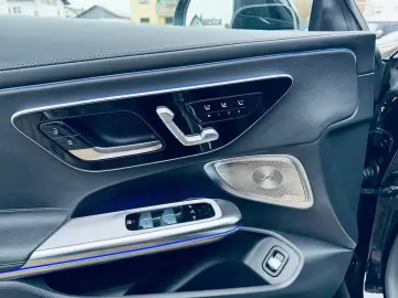 MERCEDES-BENZ CLE 300 Cabrio 4Matic AMG Line Premium Plus