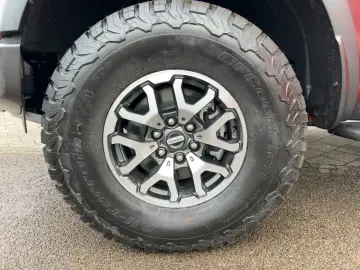 FORD F-150 RAPTOR LAUNCH EDITION SUPERCREW LEDER PANO