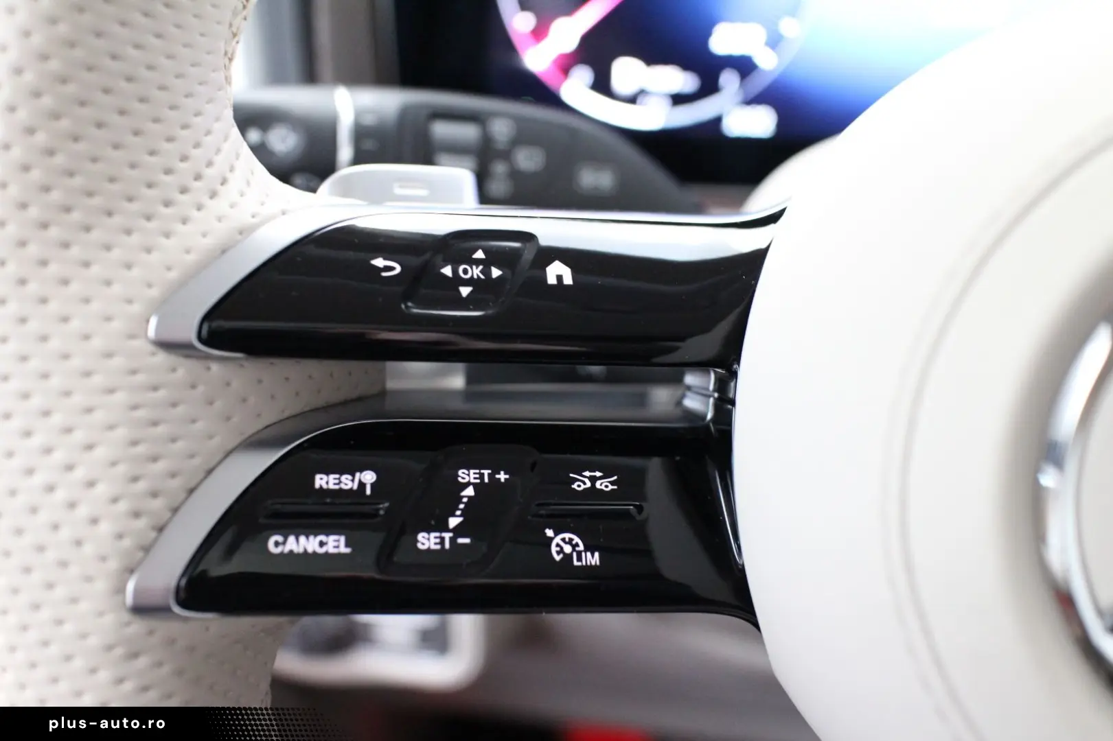 MERCEDES-BENZ G 450 d AMG Line Keyless Burmester