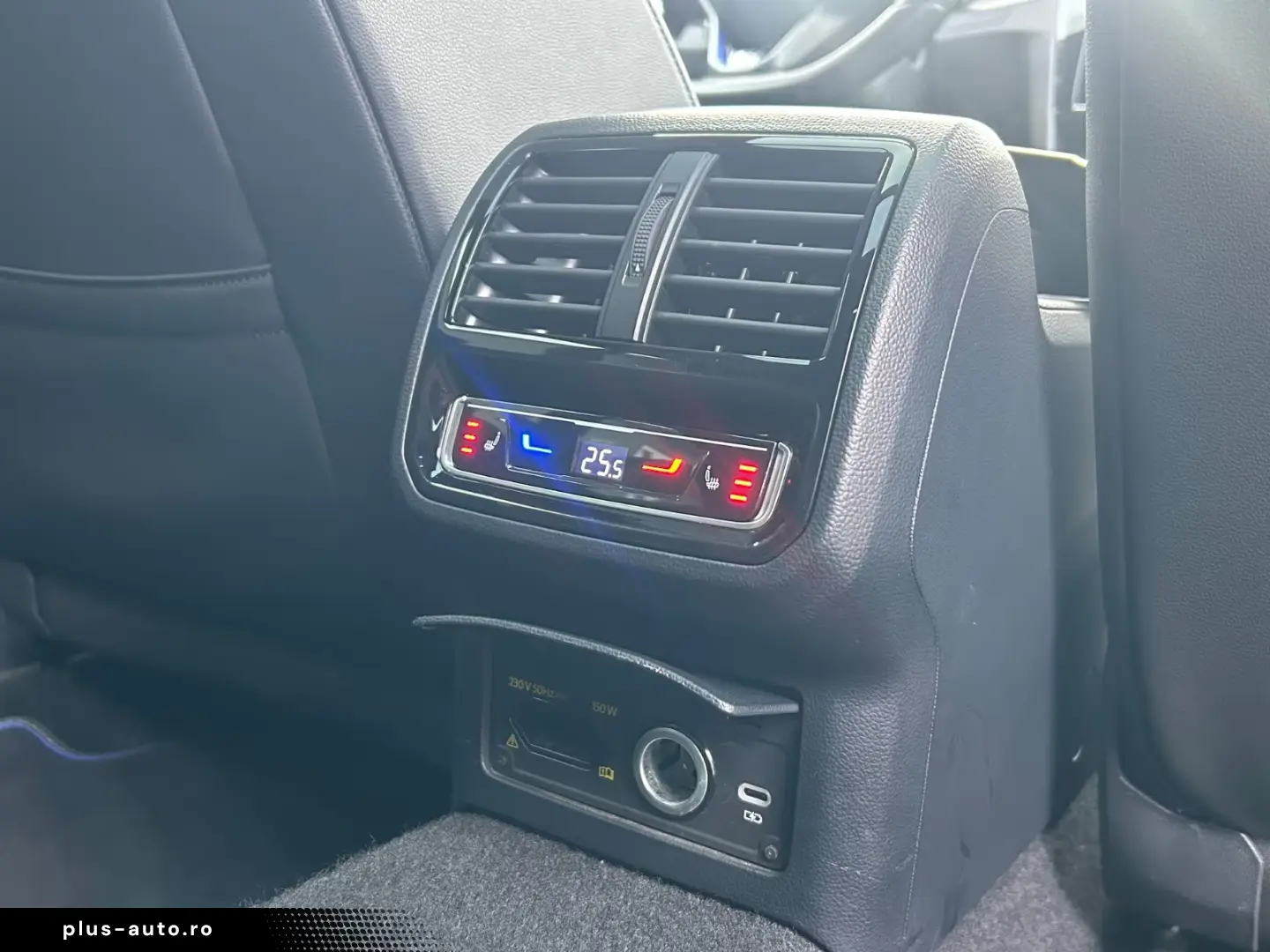 Volkswagen Arteon SB R 4M  Pano Matrix 360 AHK