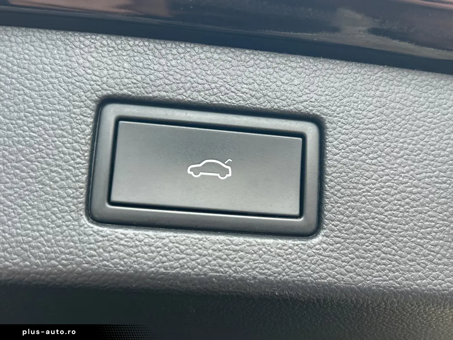 Volkswagen Arteon SB R 4M  Pano Matrix 360 AHK