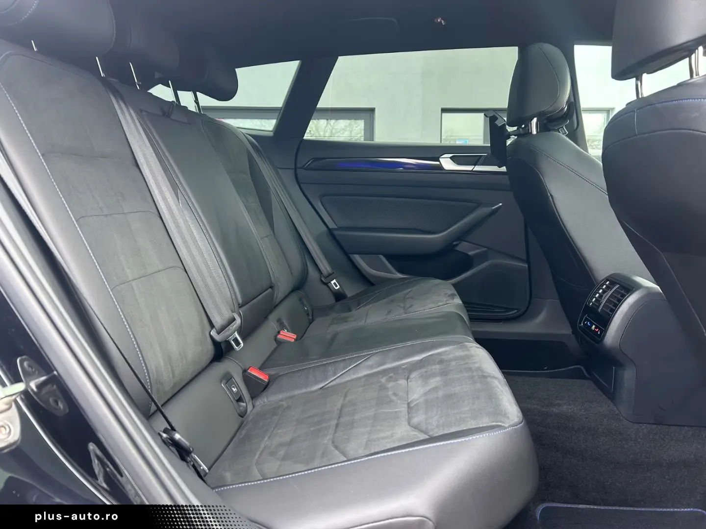 Volkswagen Arteon SB R 4M  Pano Matrix 360 AHK