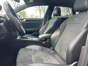 Volkswagen Arteon SB R 4M  Pano Matrix 360 AHK