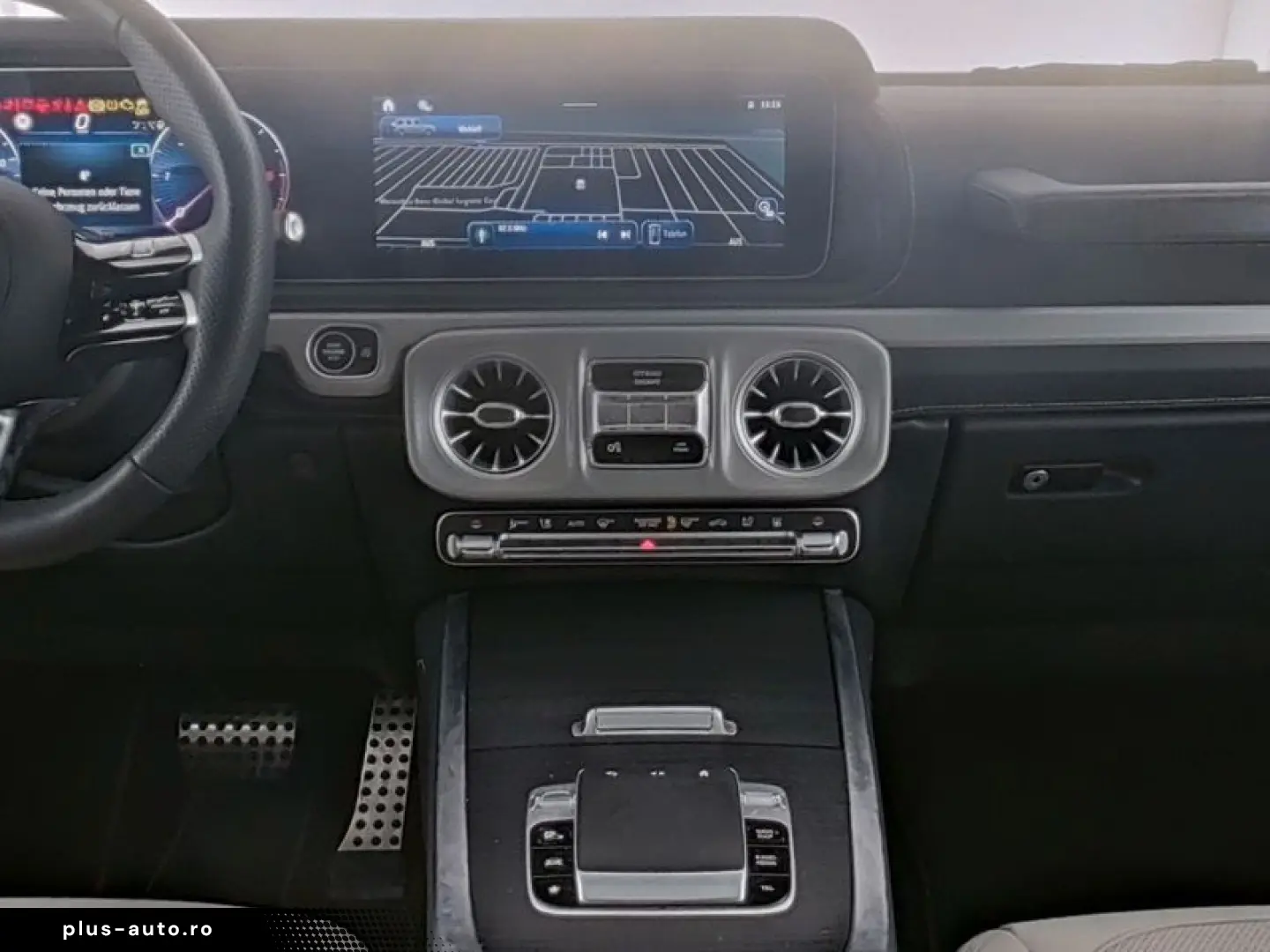 MERCEDES-BENZ G 450 d AMG Massage Standhz SHD AHK 20 Zoll