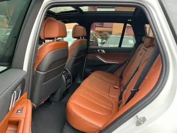 BMW X5 xDrive40d M-Sport Massage Panor. ACC 22