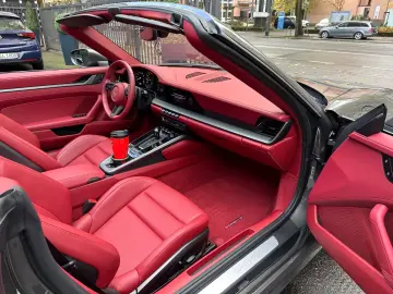 Porsche 911 Carrera Cabriolet