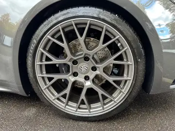 Porsche 911 Carrera Cabriolet