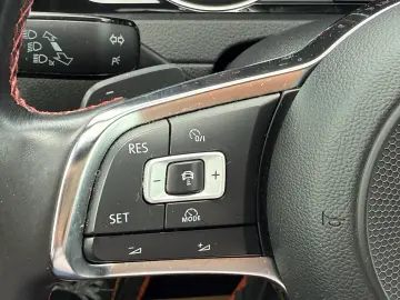 Volkswagen Golf 7.5 GTI Performance  2017