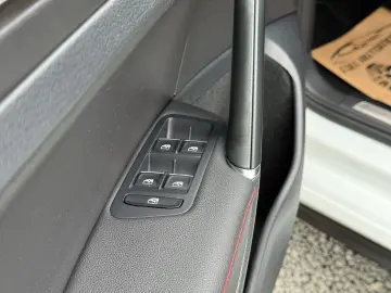 Volkswagen Golf 7.5 GTI Performance  2017