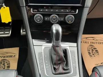 Volkswagen Golf 7.5 GTI Performance  2017