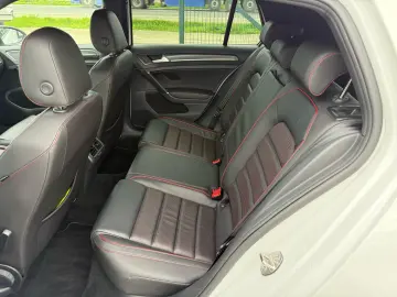 Volkswagen Golf 7.5 GTI Performance  2017