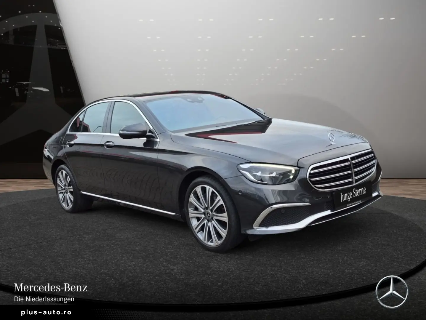 MERCEDES-BENZ E 300 e EXCLUSIVE LED Burmester RFK Totwinkel