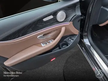 MERCEDES-BENZ E 300 e EXCLUSIVE LED Burmester RFK Totwinkel