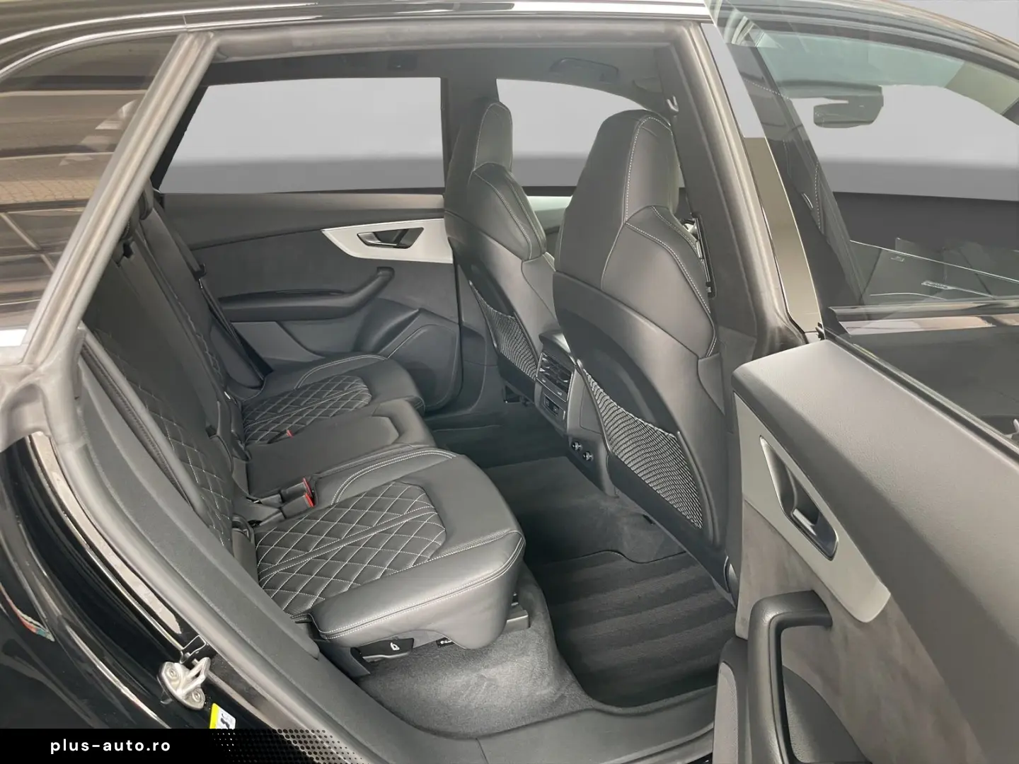 AUDI Q8 55TFSI e quattro S