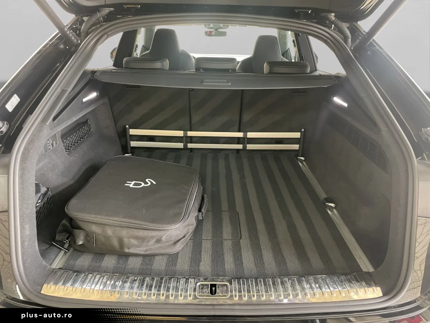 AUDI Q8 55TFSI e quattro S