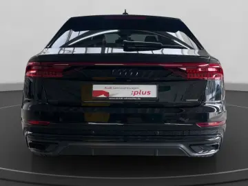 AUDI Q8 55TFSI e quattro S