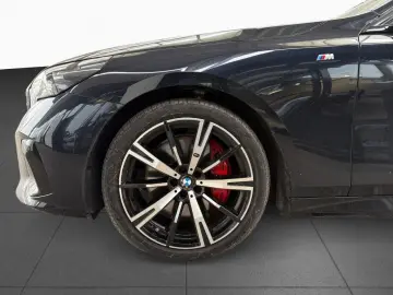 BMW 540d xDr MSp Bowers&W IconicGlow Carbon Ventilation 360