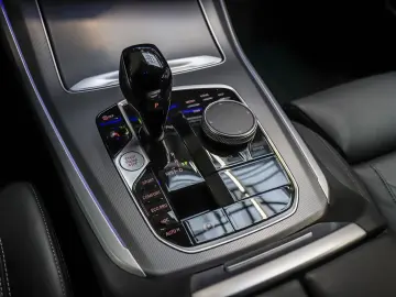 BMW X5 xDrive 30d Sport-Aut.   M SPORT KAMERA LASER