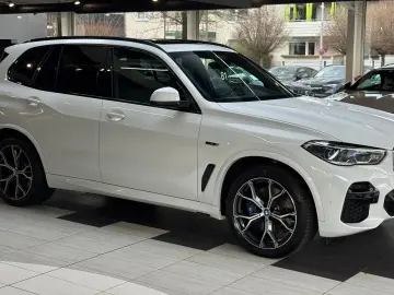 BMW X5 xDr 45e M Sport Pano HuD Laser Bowers&Wilkins