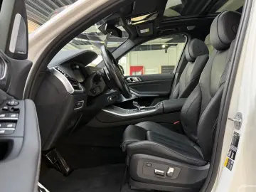 BMW X5 xDr 45e M Sport Pano HuD Laser Bowers&Wilkins