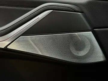 BMW X5 xDr 45e M Sport Pano HuD Laser Bowers&Wilkins