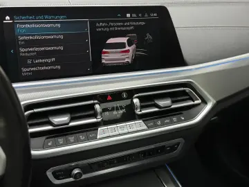 BMW X5 xDr 45e M Sport Pano HuD Laser Bowers&Wilkins