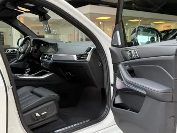 BMW X5 xDr 45e M Sport Pano HuD Laser Bowers&Wilkins