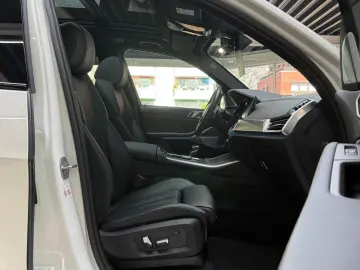 BMW X5 xDr 45e M Sport Pano HuD Laser Bowers&Wilkins
