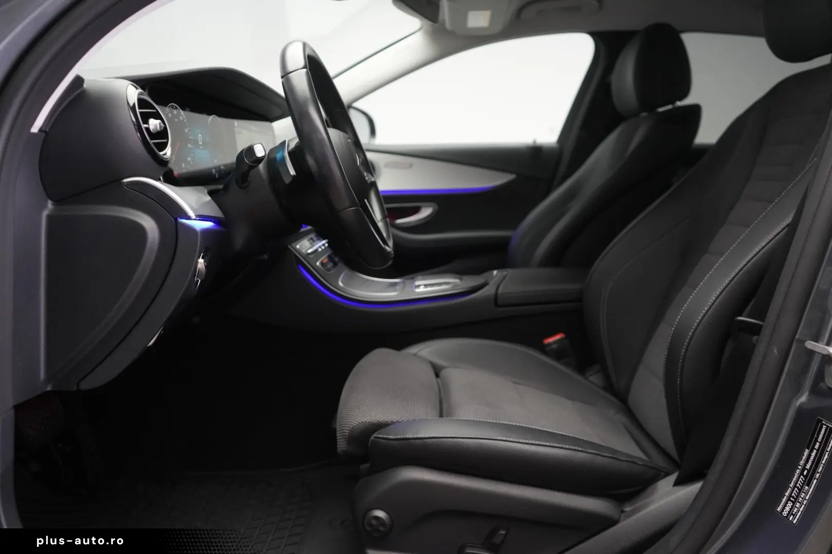 MERCEDES-BENZ E 300 e 9G-Tronic  AMG Navi Temp Kamera Side