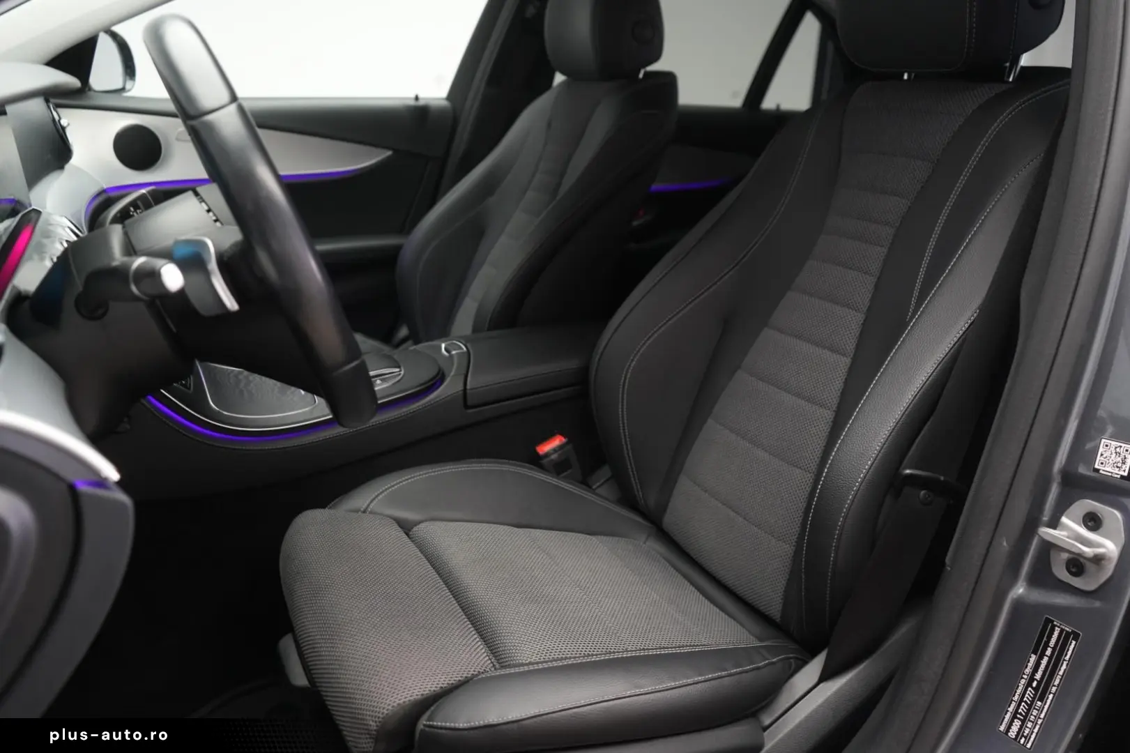 MERCEDES-BENZ E 300 e 9G-Tronic  AMG Navi Temp Kamera Side