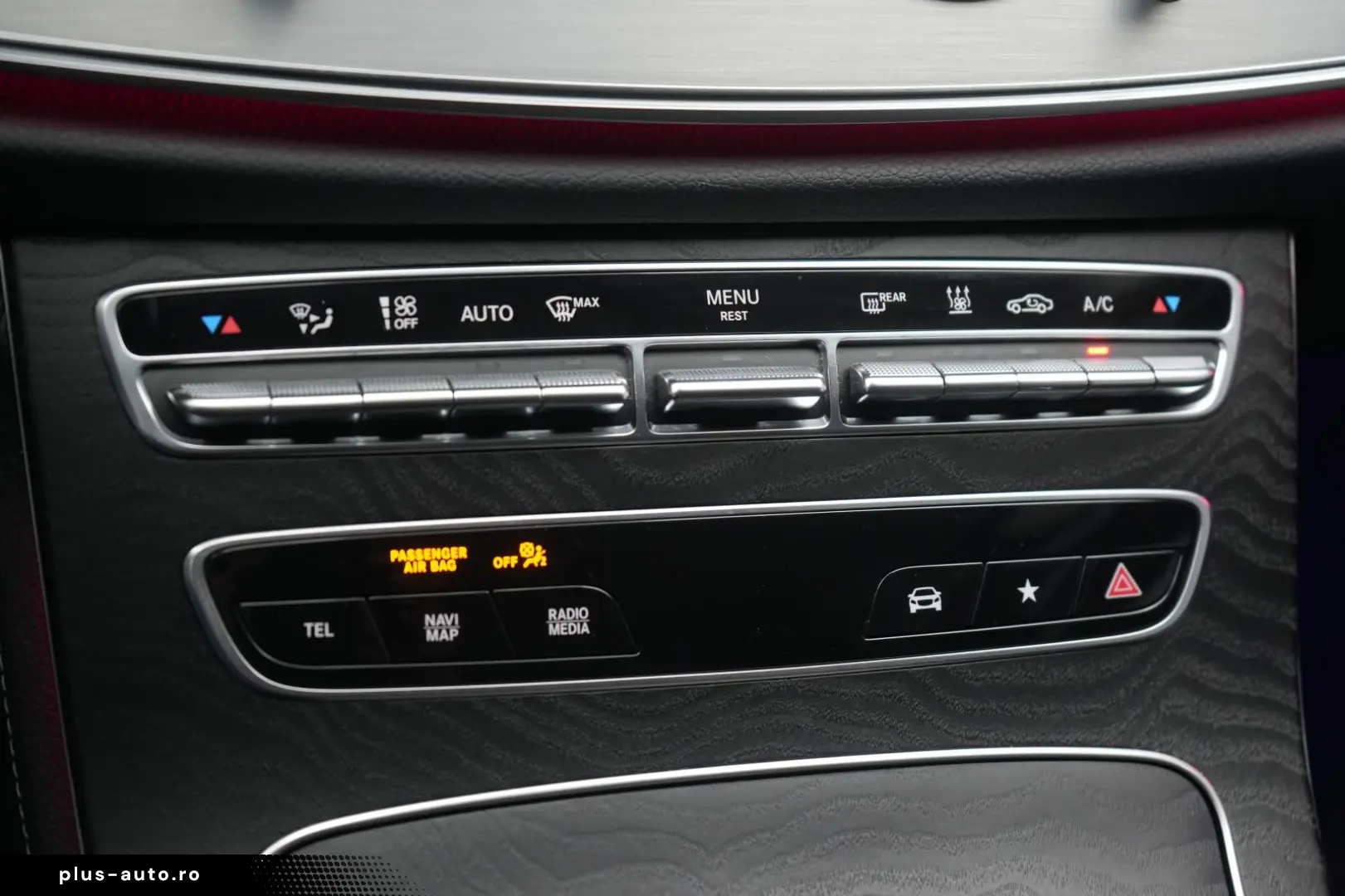 MERCEDES-BENZ E 300 e 9G-Tronic  AMG Navi Temp Kamera Side