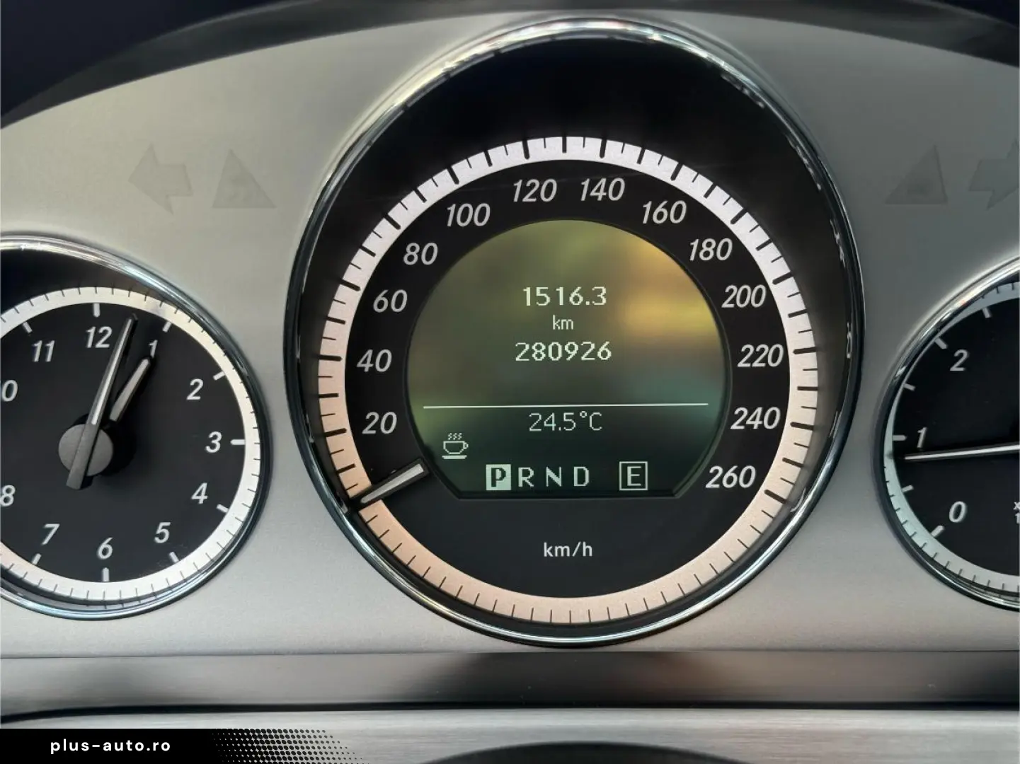 Mercedes-Benz E 220  2011