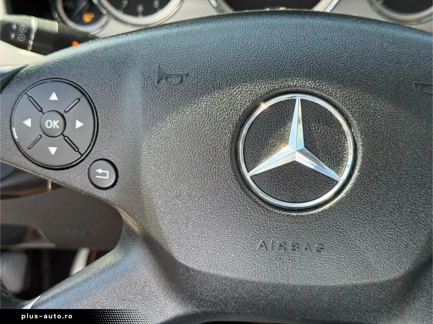 Mercedes-Benz E 220  2011