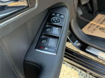 Mercedes-Benz E 220  2011