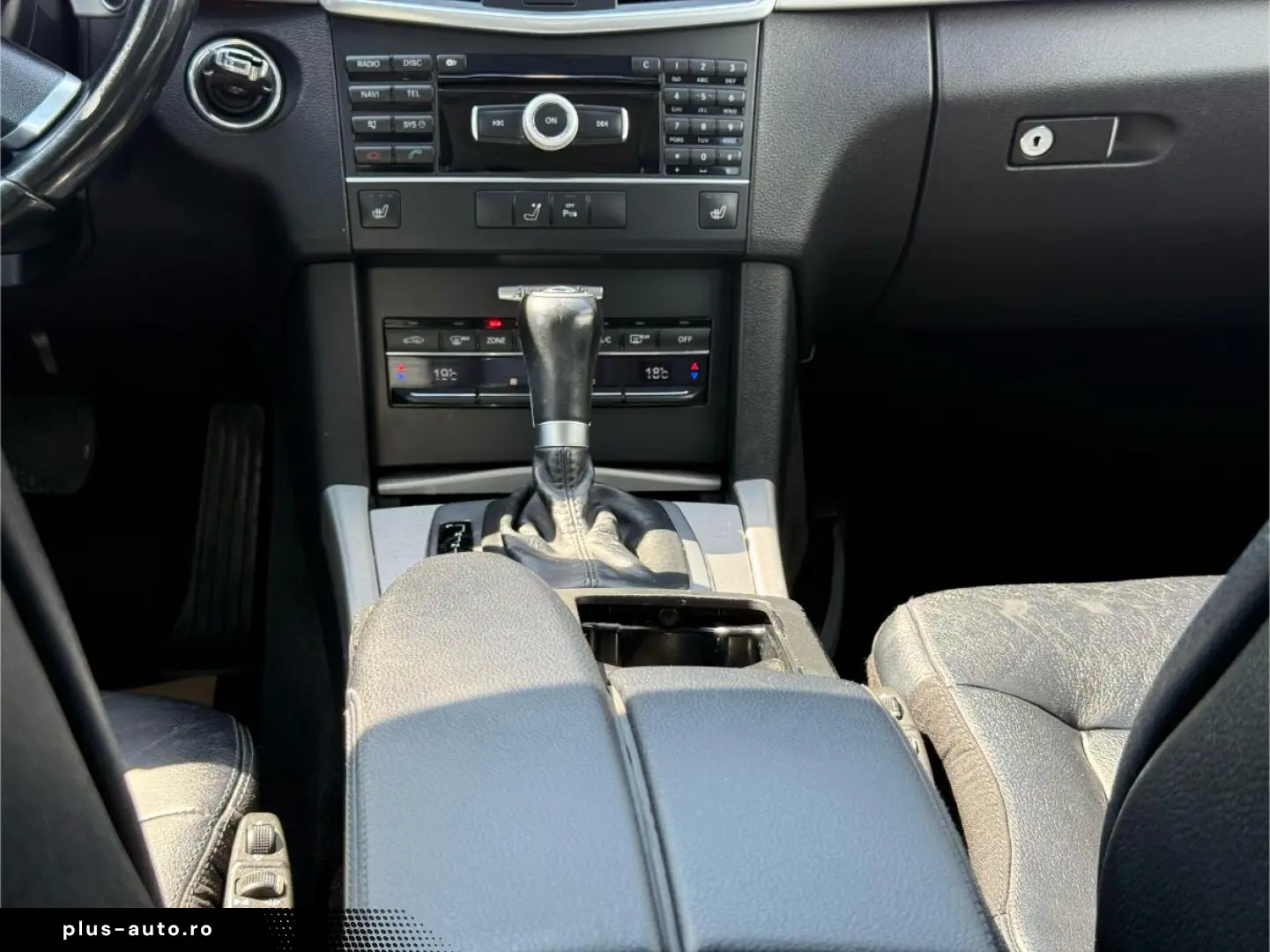 Mercedes-Benz E 220  2011