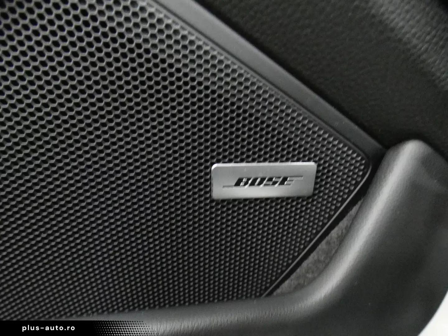 Porsche 911 Carrera Cabrio LIFT CHRONO DESIGN LED BOSE