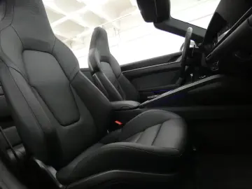 Porsche 911 Carrera Cabrio LIFT CHRONO DESIGN LED BOSE