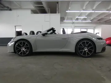 Porsche 911 Carrera Cabrio LIFT CHRONO DESIGN LED BOSE