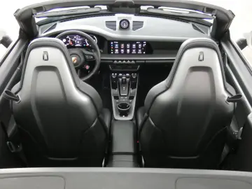 Porsche 911 Carrera Cabrio LIFT CHRONO DESIGN LED BOSE