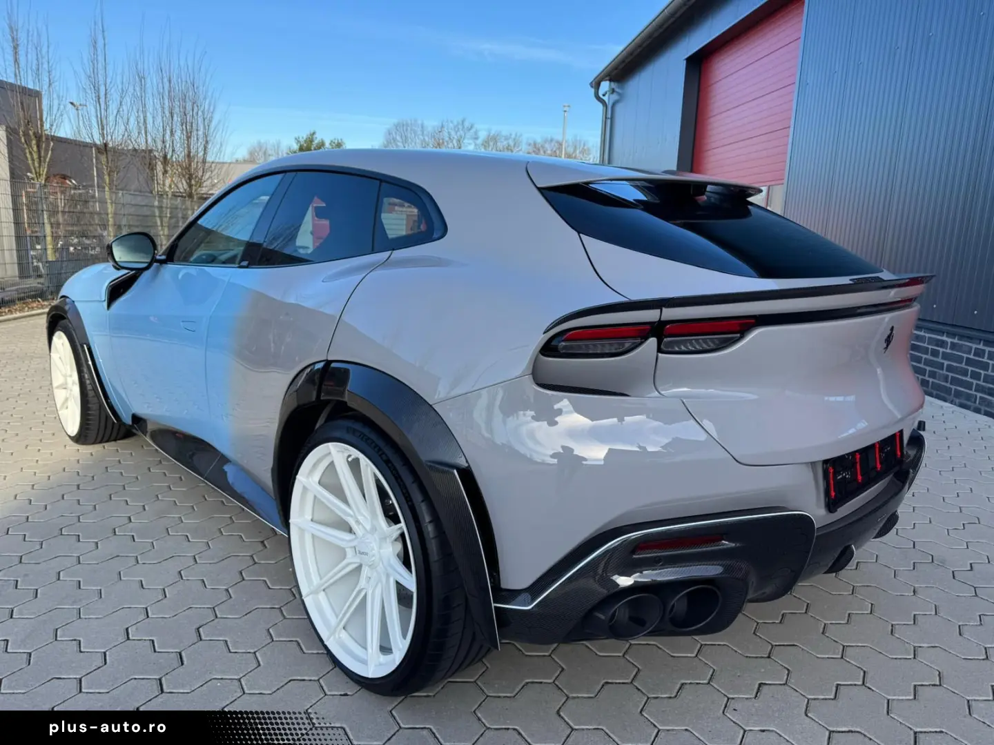 Ferrari Purosangue Novitec Esteso