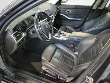 BMW 320i Automatik Navi Bluetooth PDC MP3 Schn. Klim