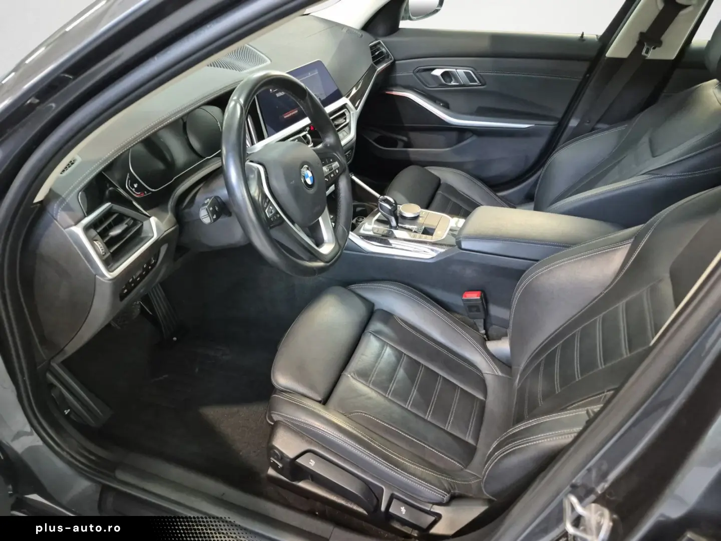 BMW 320i Automatik Navi Bluetooth PDC MP3 Schn. Klim