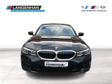 BMW 320i Limousine LED LC Prof Komfort Ambiente SHZ