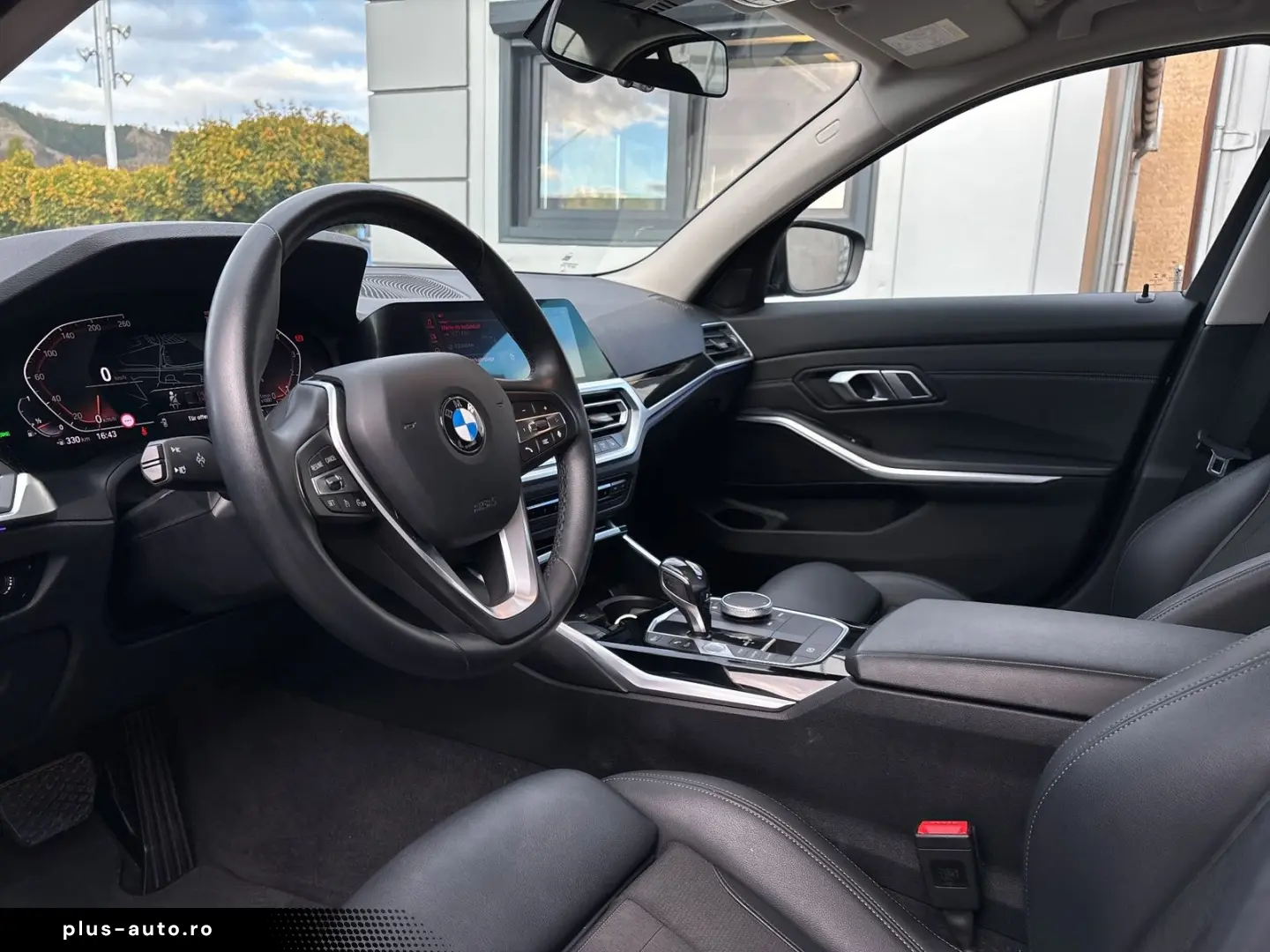 BMW 320i Limousine LED LC Prof Komfort Ambiente SHZ