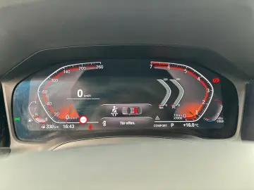 BMW 320i Limousine LED LC Prof Komfort Ambiente SHZ