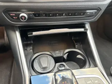 BMW 320i Limousine LED LC Prof Komfort Ambiente SHZ