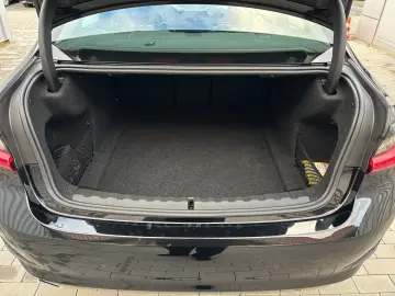 BMW 320i Limousine LED LC Prof Komfort Ambiente SHZ