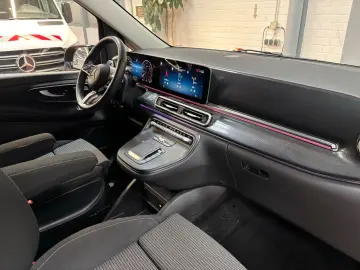 MERCEDES-BENZ V 220 d lang Style elektr. Türen Multibeam AHK