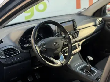 Hyundai i30 1.4 TGDI Trend